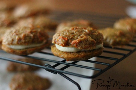 Carrot spice sandwich cookies for the kids and YOU!